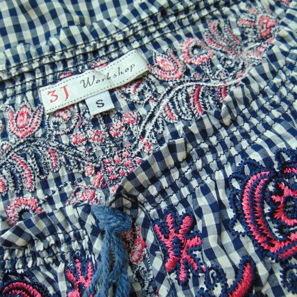 3J Workshop Johnny Was Navy Check Pink Floral Embroidery Off Shoulder Top Sm - Picture 11 of 12